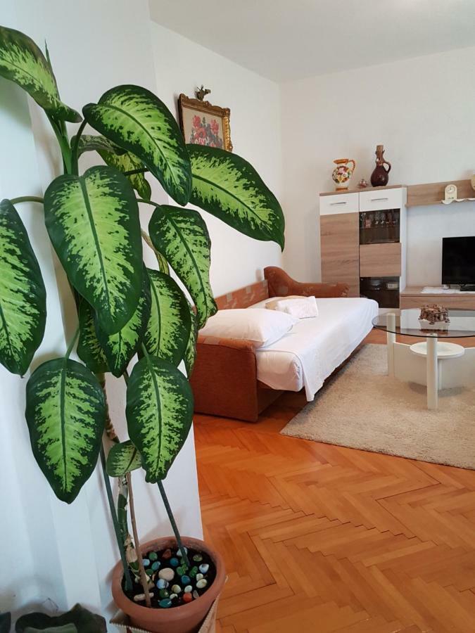 Apartment Marija & Iko Трогир Екстериор снимка