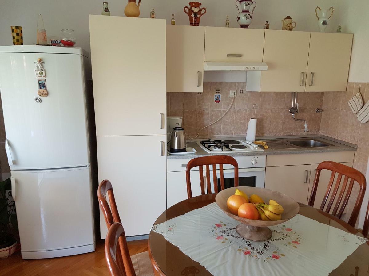 Apartment Marija & Iko Трогир Екстериор снимка
